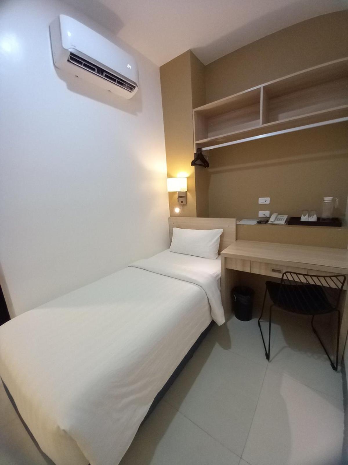 Figtree Hotel Iloilo Extérieur photo