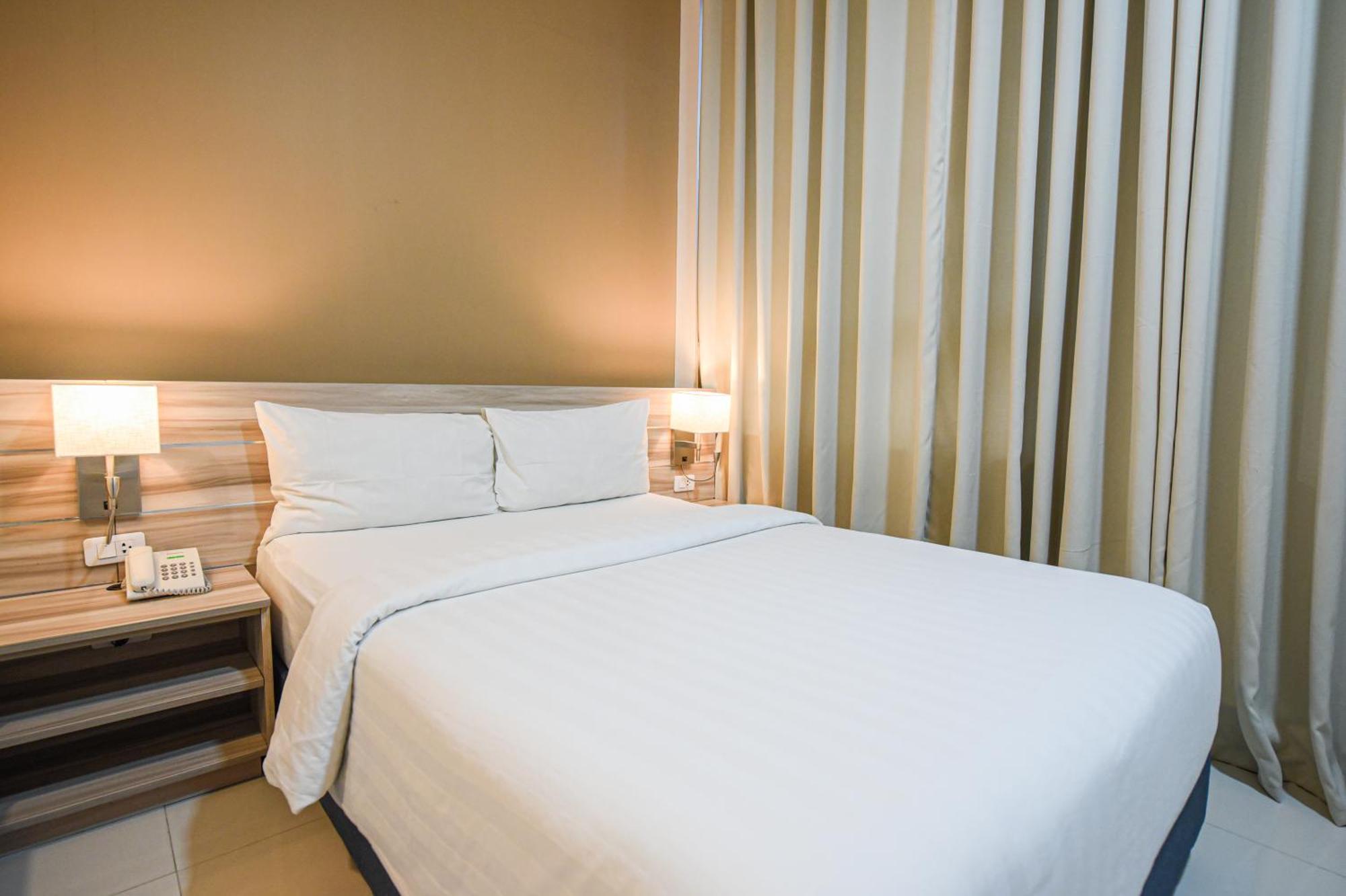 Figtree Hotel Iloilo Extérieur photo